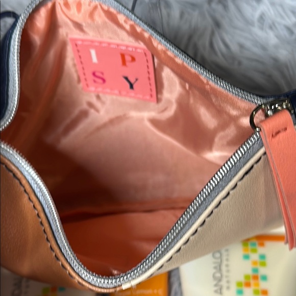 ANDALOU NATURALS HAIR & FACE CLEANSER BUNDLE w/Ipsy TriColor Block Zipped Pouch - Picture 5 of 10